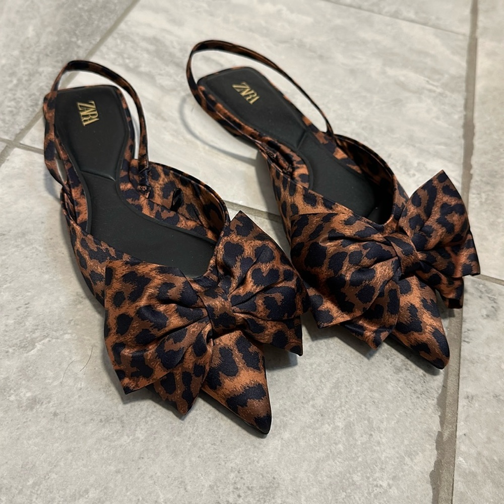 Leopard Bow Flats